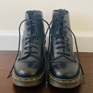 Dr. Martens 8 hole Made in England Originals